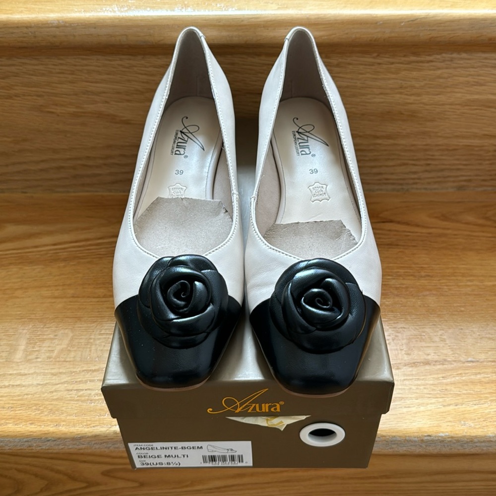 Azura brand new pumps in size 39 with box